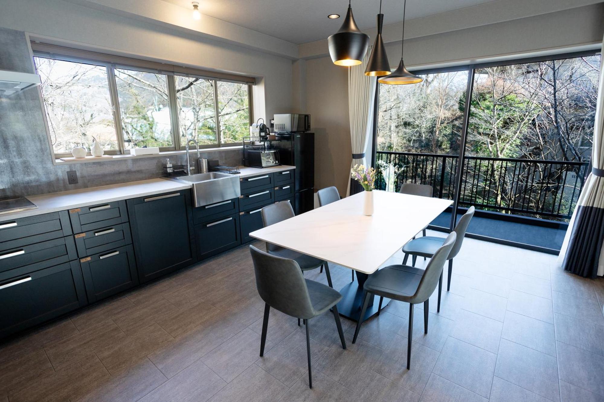 源泉かけ流し 白濁 Forest Sengokuhara Ferienhaus Hakone